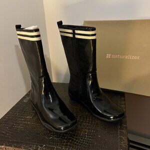 New, NWOT, Naturalizer Winter / Rain Boots, Black w/White Strips, Size 7